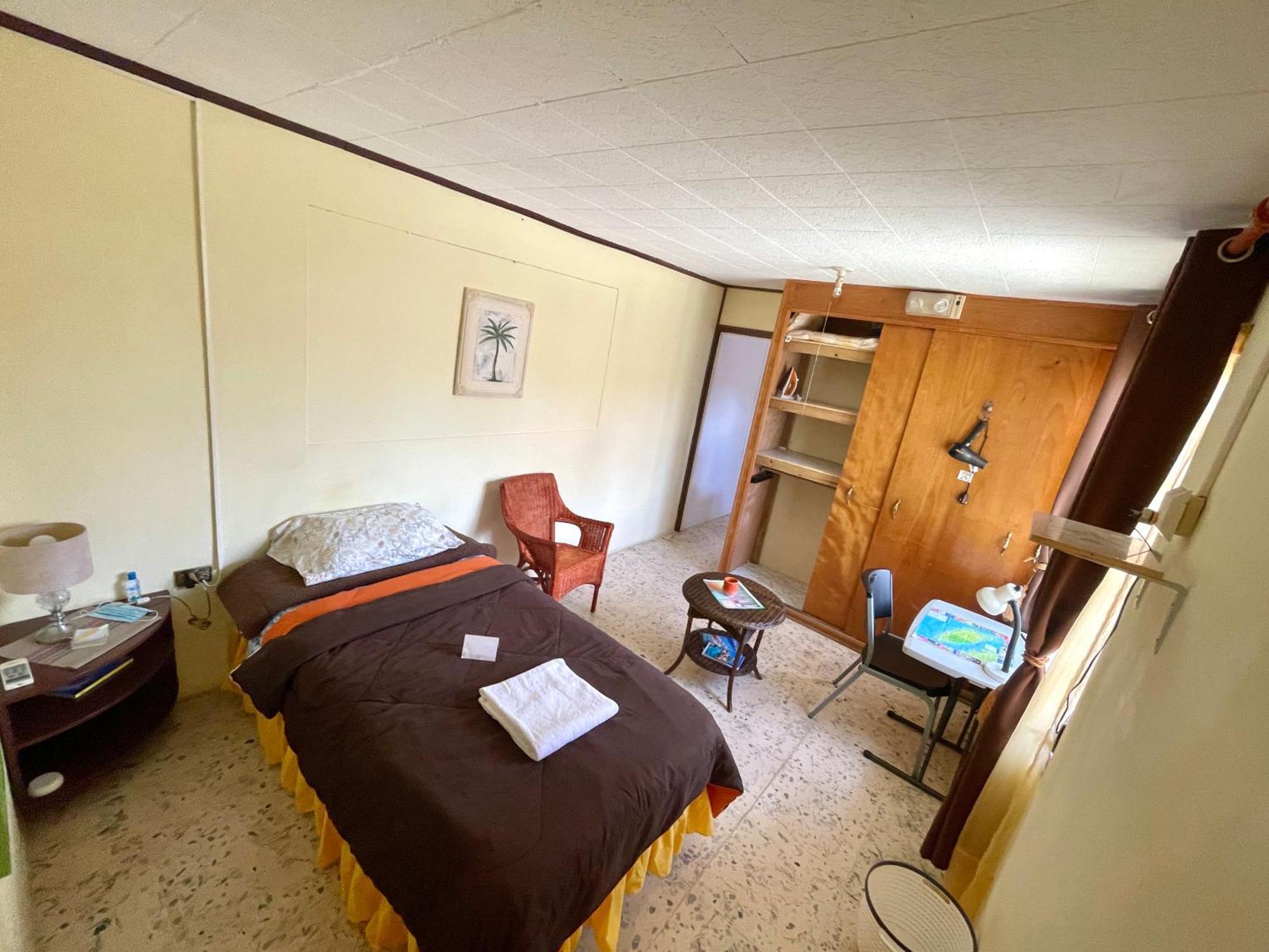 Appartamento Aruba Backpackers Oranjestad Esterno foto