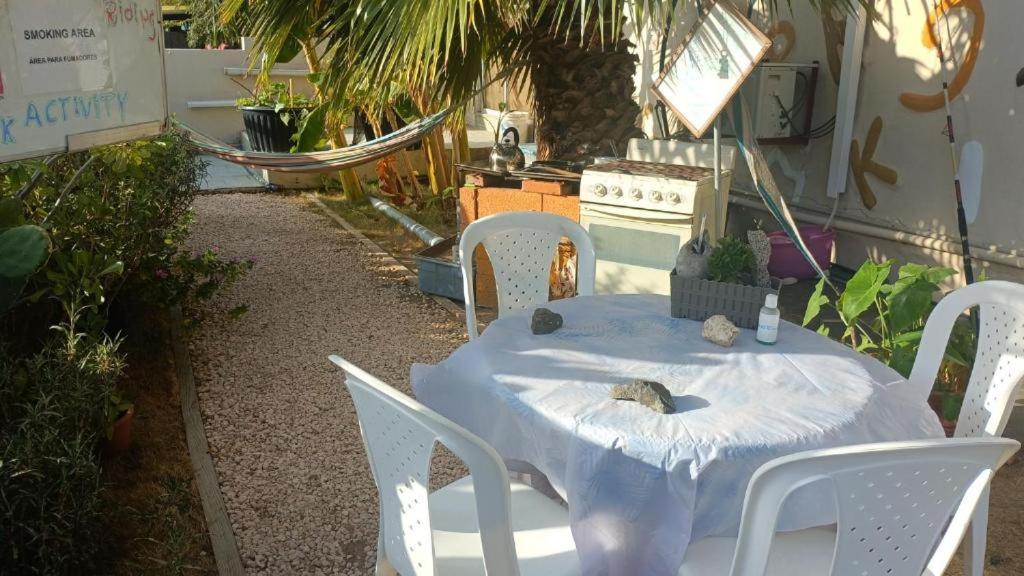 Appartamento Aruba Backpackers Oranjestad Esterno foto